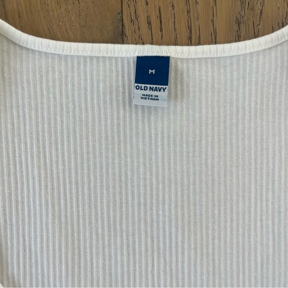 Old Navy Sweetheart Square Neck Shirt women size medium White Ribbed - Picture 3 of 6
